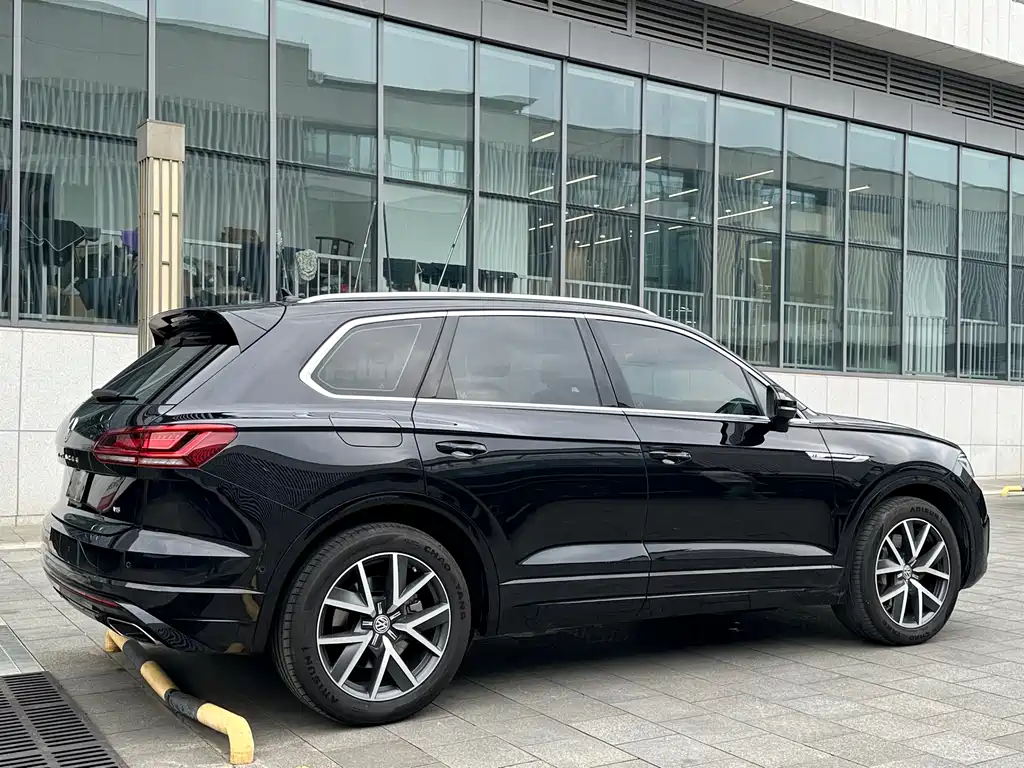 Touareg 3.0 TSI Sharp Edge CN-VI