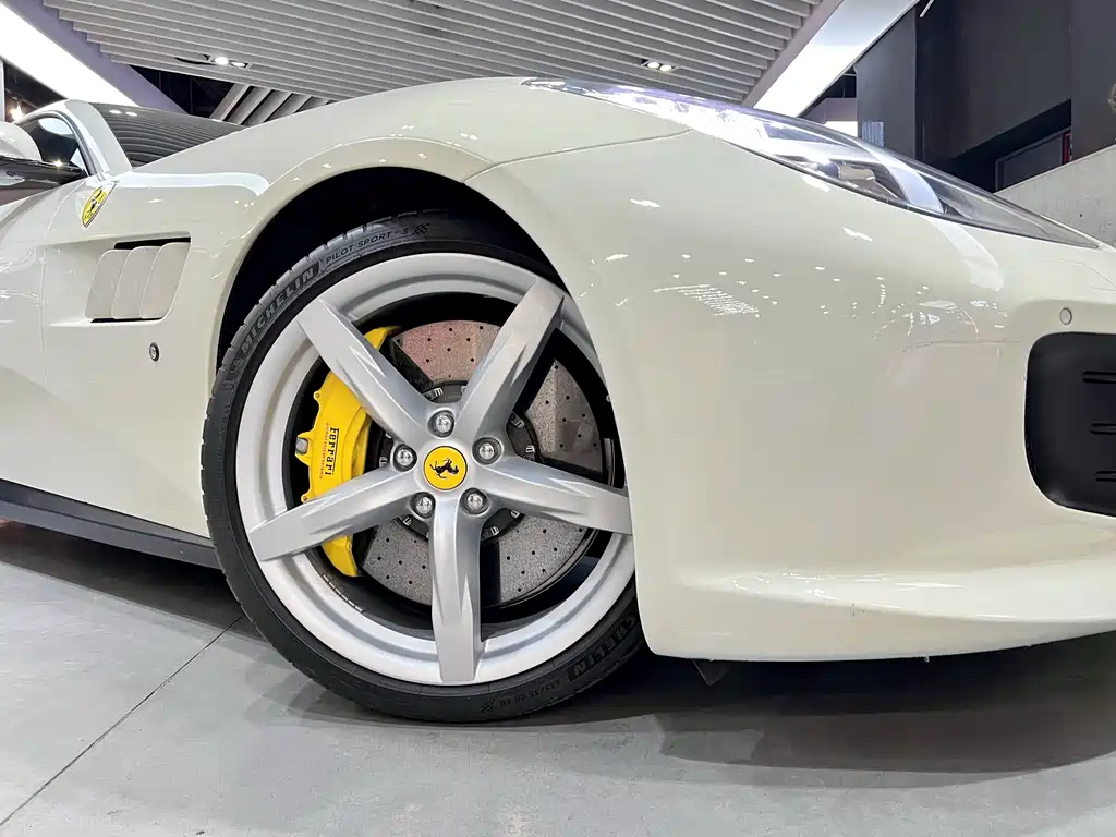GTC4 Lusso 3.9 T V8