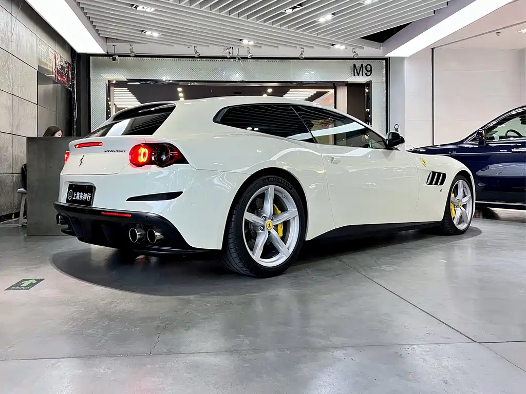 GTC4 Lusso 3.9 T V8