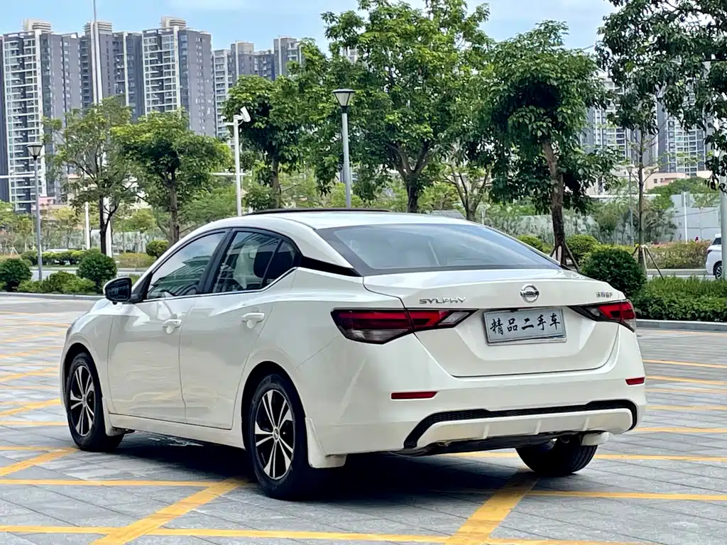 Sylphy 1.6 L XL CVT Joy