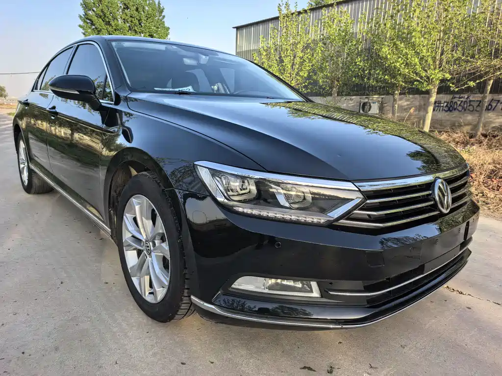 Magotan 330 TSI DSG Luxury