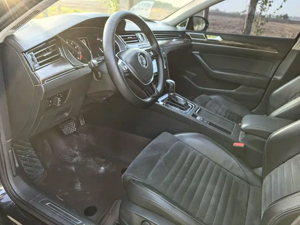 Magotan 330 TSI DSG Luxury