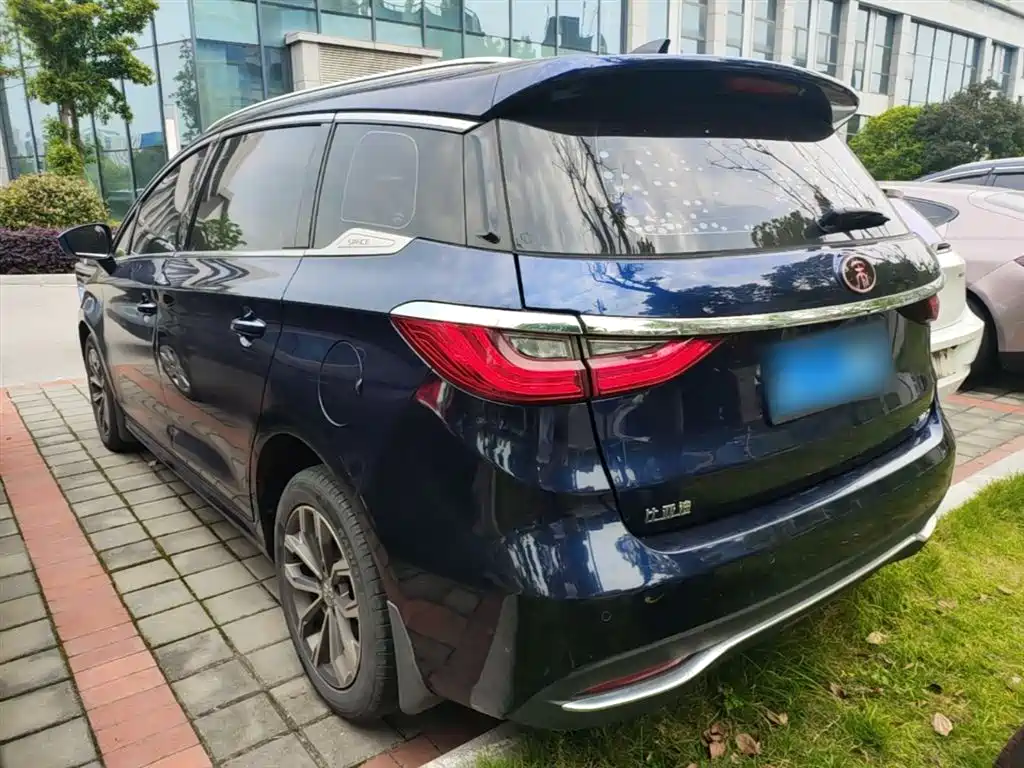 Song MAX 宋MAX 2019款 1.5 T 自动智联睿逸型 6座 国V