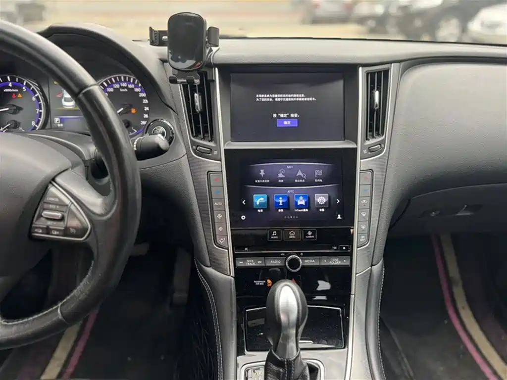 Infiniti Q50 L 2.0 T Joy