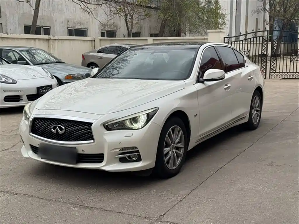 Infiniti Q50 L 2.0 T Joy