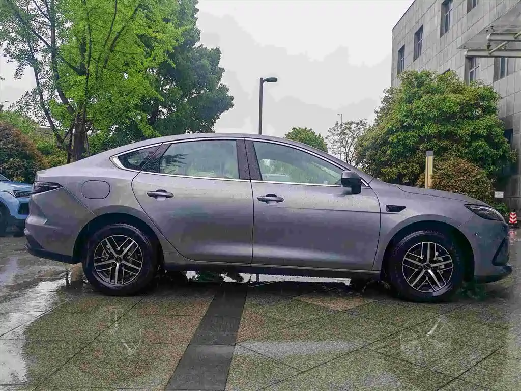 Seal 05 DM-i DM-i Smart Drive 120 KM Flagship