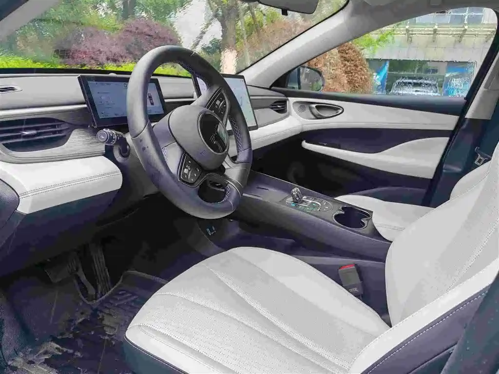 Seal 05 DM-i DM-i Smart Drive 120 KM Flagship