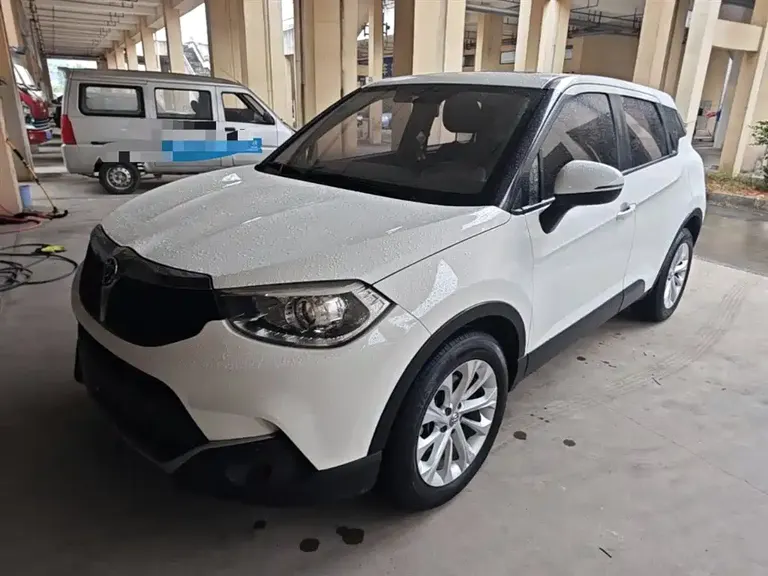 Brilliance V3 中华V3 2016款 1.5 L 手动智能型