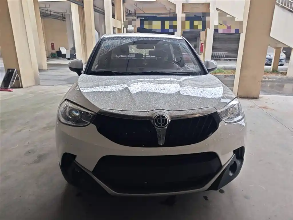 Brilliance V3 中华V3 2016款 1.5 L 手动智能型