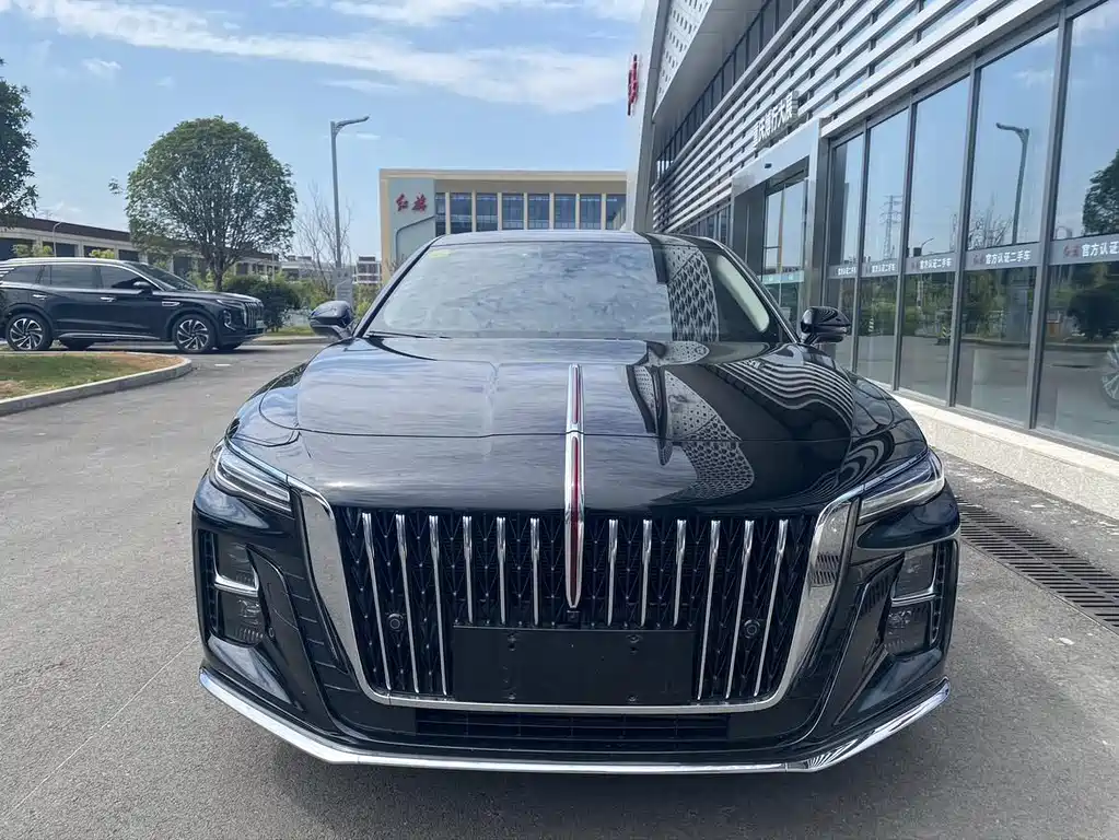 Hongqi H5 2.0 T Auto Connected Flagship Enjoyment