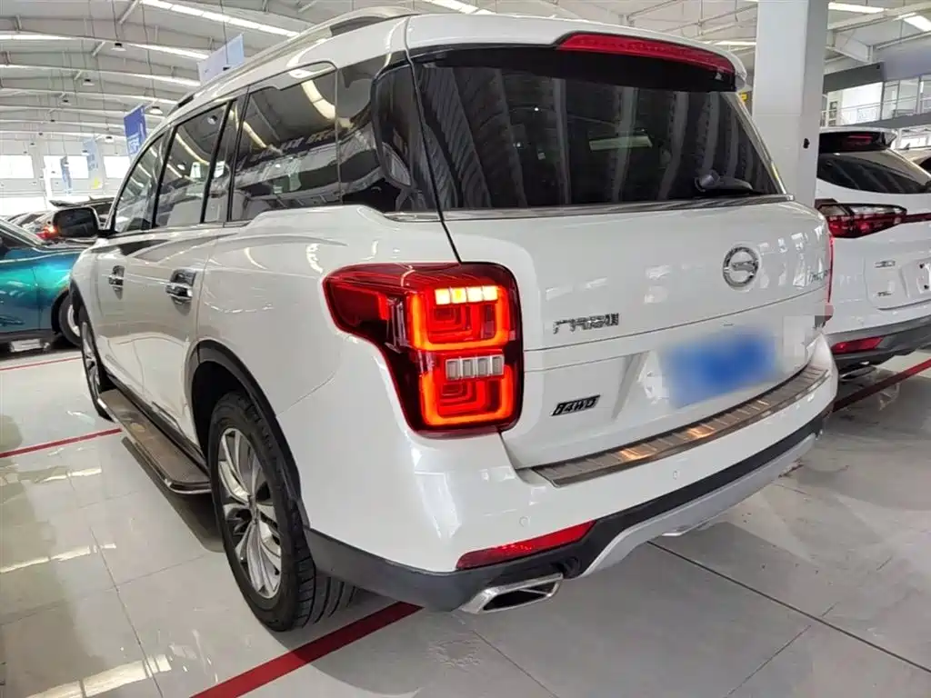 GAC Trumpchi GS8 320 T 4 WD Luxury Connected (7-seat)