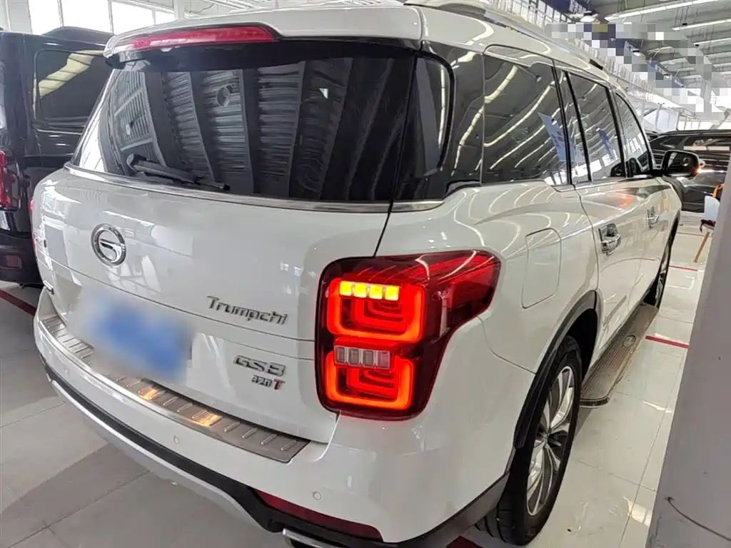 GAC Trumpchi GS8 320 T 4 WD Luxury Connected (7-seat)