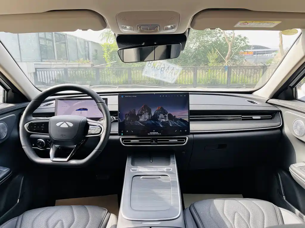 Fengyun A8 L 1.5 TGDI 145 km Luxury