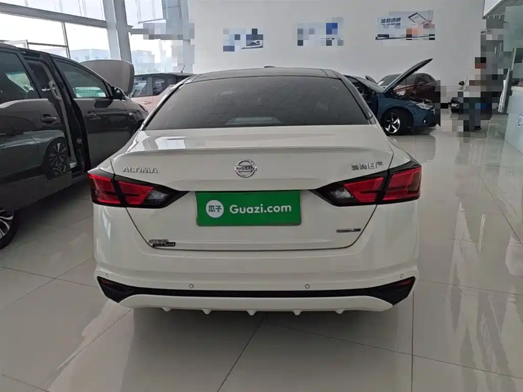 Teana 2.0 L XL Comfort
