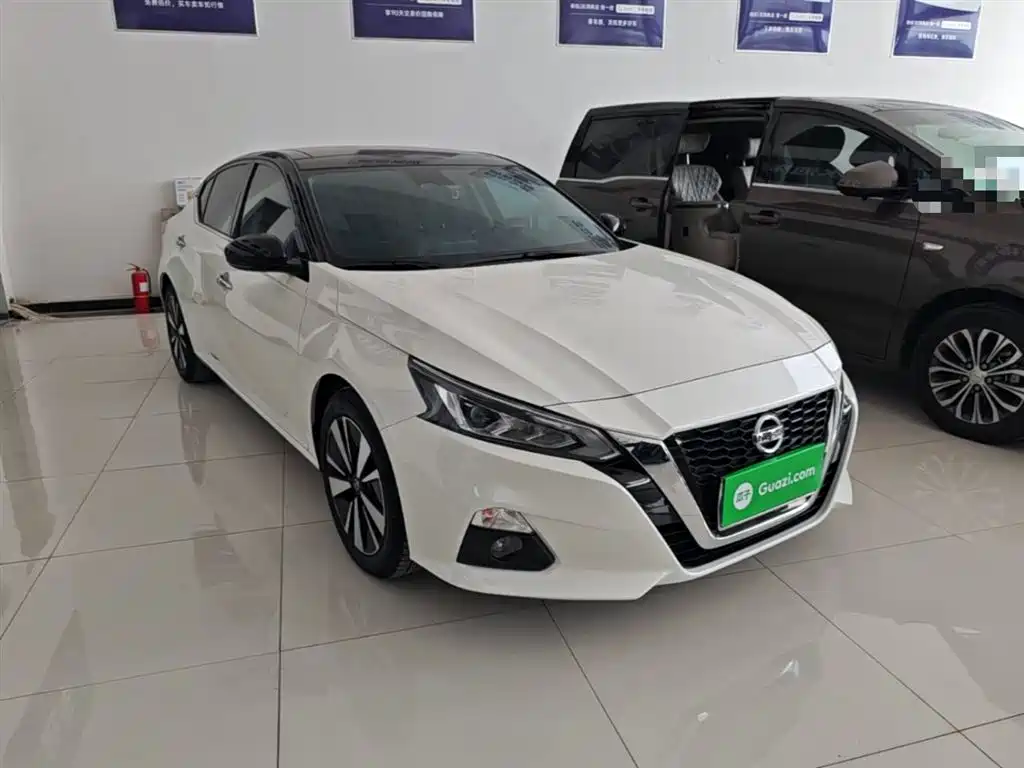 Teana 2.0 L XL Comfort