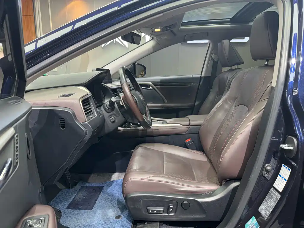Lexus RX 300 4 WD Elegant CN-VI