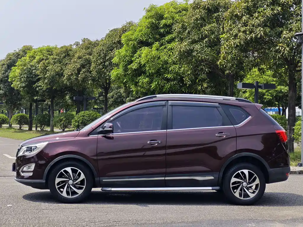 Baojun 560 1.5 T Manual Luxury