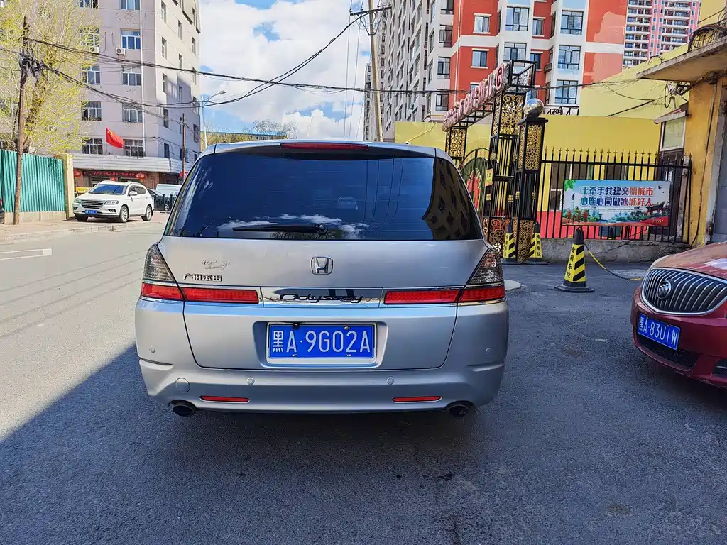 Odyssey 2.4 L Luxury