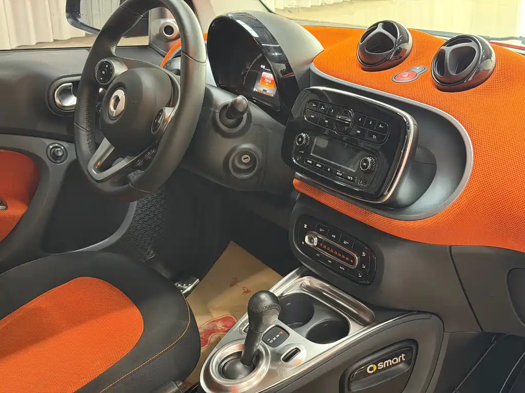 smart fortwo 1.0 L 52 kW Hardtop Passion CN-V