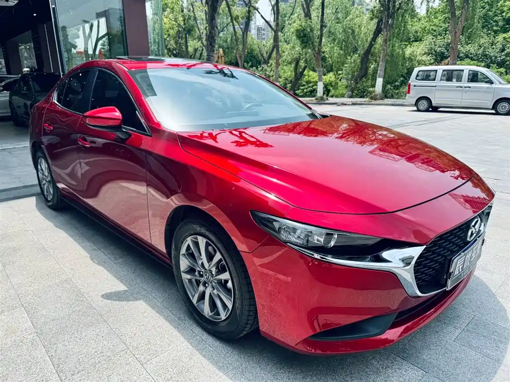 Mazda 3 Axela 1.5 L Auto