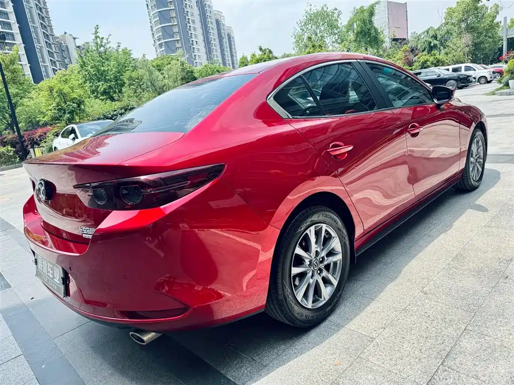 Mazda 3 Axela 1.5 L Auto