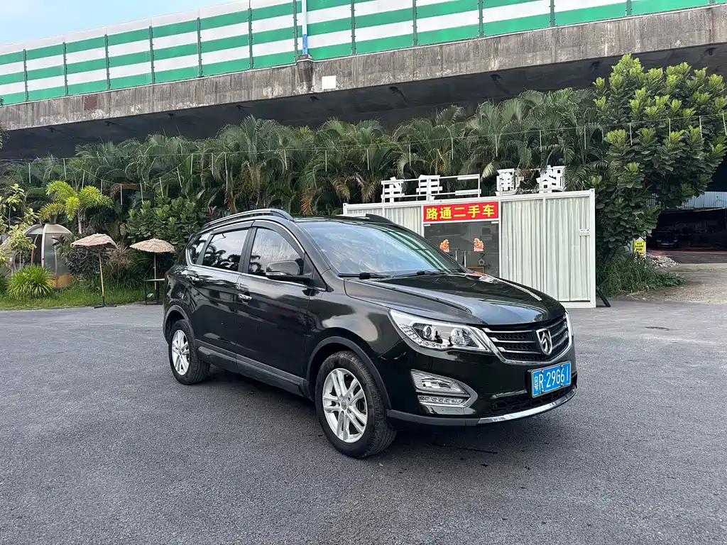 Baojun 560 1.8 L Manual Elite