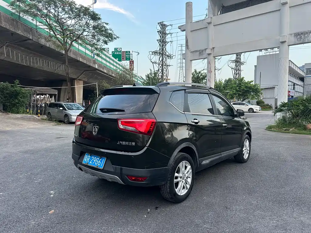 Baojun 560 1.8 L Manual Elite