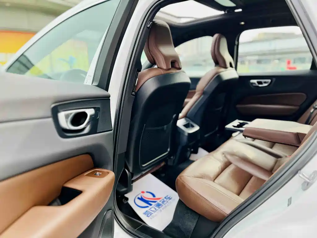 Volvo XC60 B5 4 WD Smart Vision Luxury