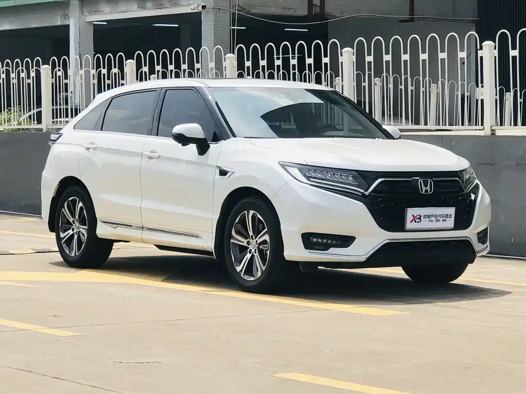 Honda UR-V 240 TURBO 2 WD Elegant