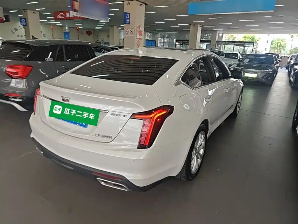 Cadillac CT5 28 T Luxury (Standard)