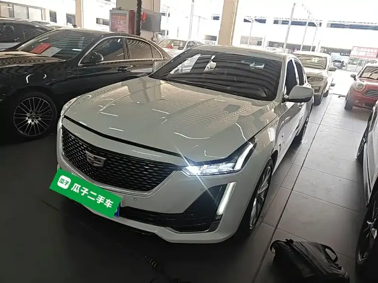 Cadillac CT5 28 T Luxury (Standard)