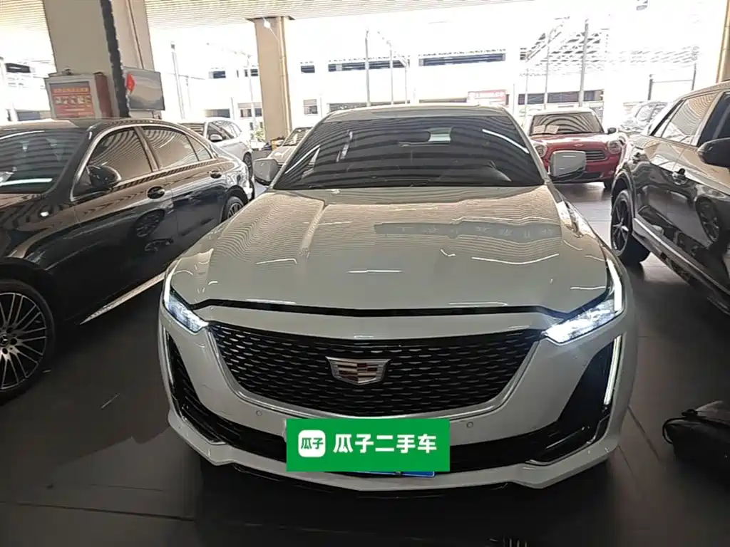 Cadillac CT5 28 T Luxury (Standard)