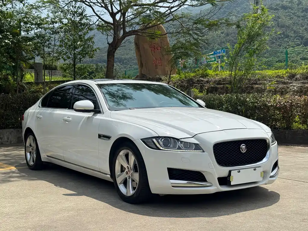 Jaguar XFL XFL 2.0 T 200 PS Elite