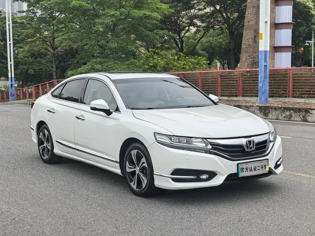 Spirior 2.4 L Distinguished