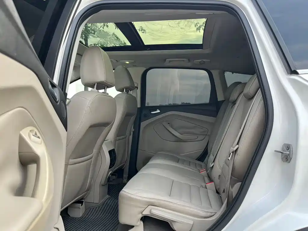 Kuga 2.0 L GTDi 4 WD Elite