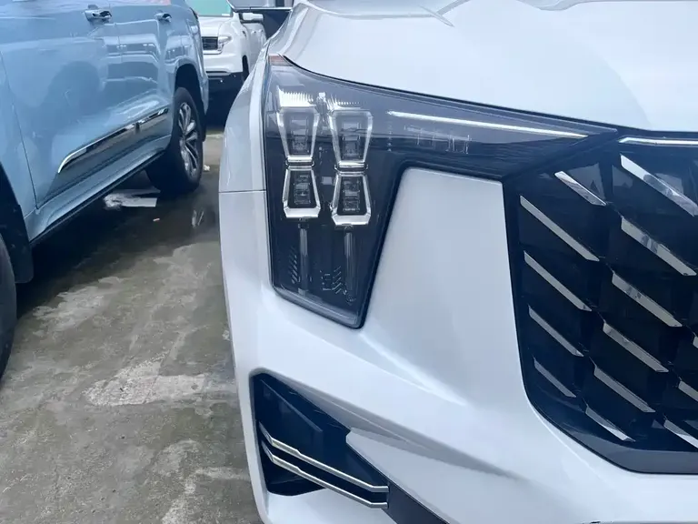 GAC Trumpchi GS8 Navigator Series 2.0 TGDI 4 WD Supreme (7-seat)