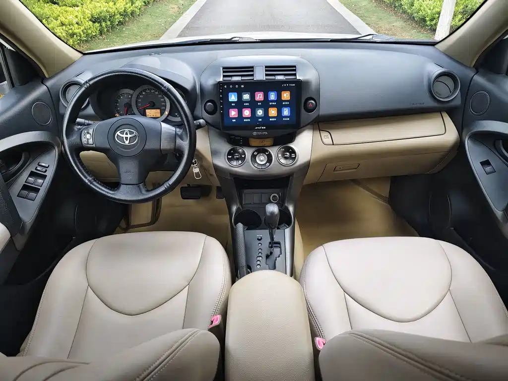 RAV4 Special Enjoyment 2.0 L Auto Classic