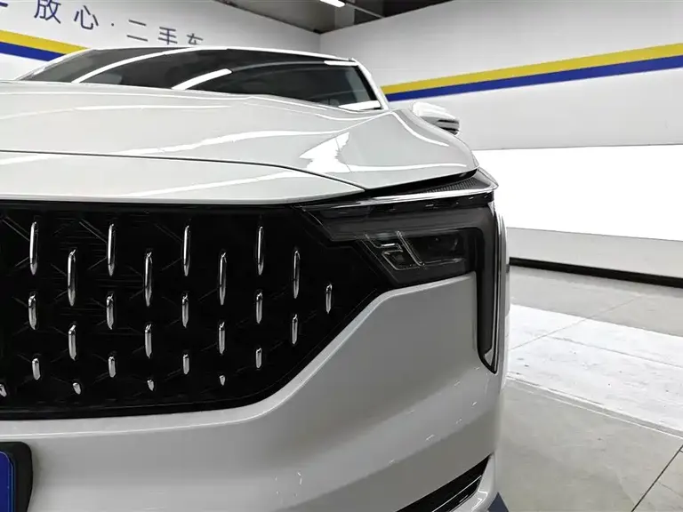 Besturn B70 3 rd Gen 1.5 T Auto Joy