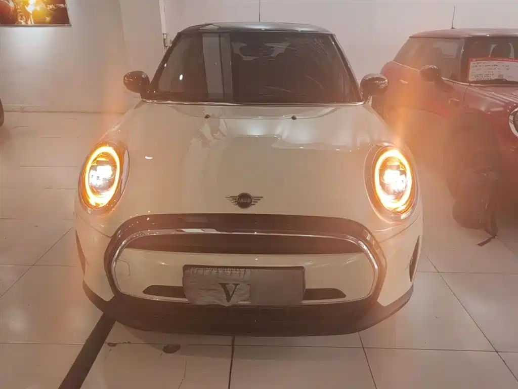 MINI Facelift 1.5 T COOPER Classic