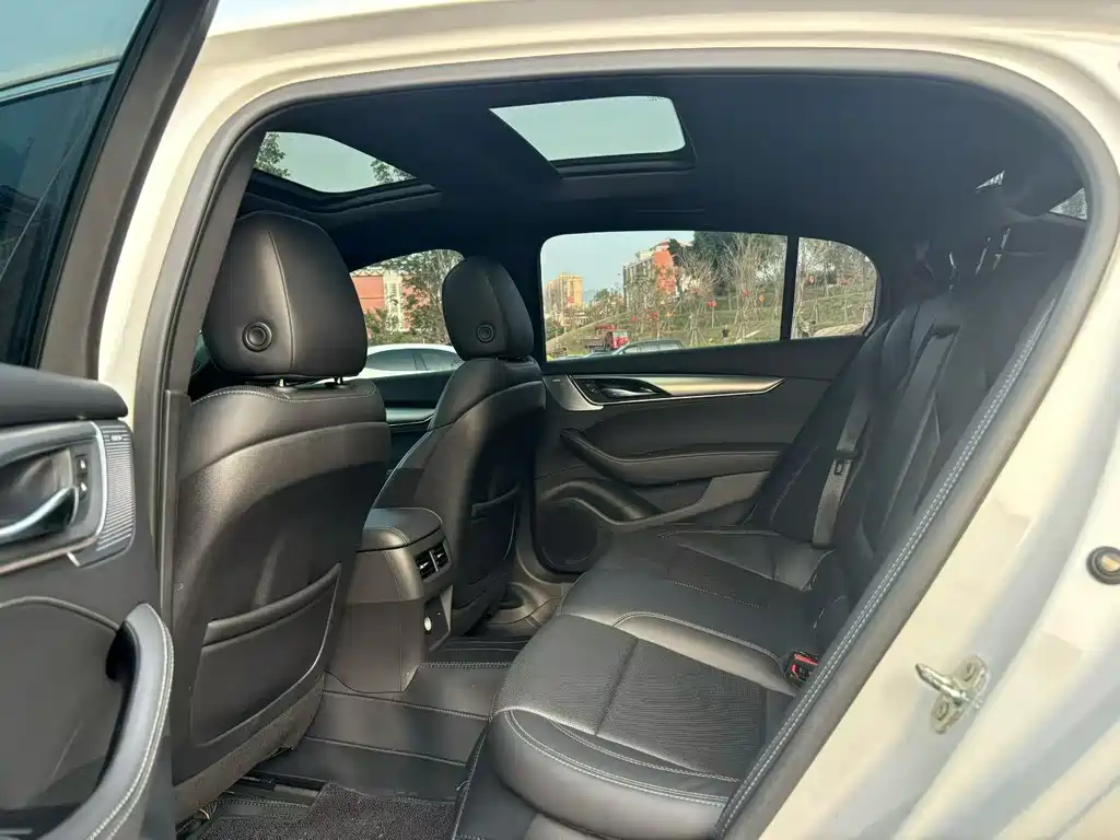 Cadillac CT5 28 T Platinum