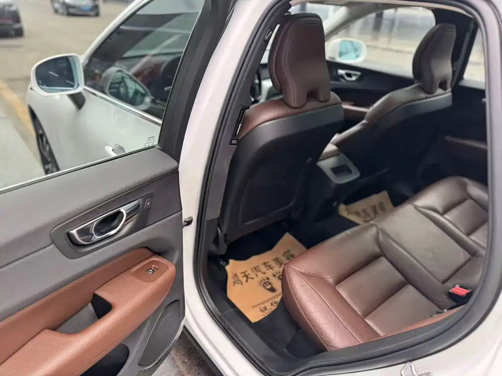 Volvo XC60 T5 4 WD Smart Vision CN-VI