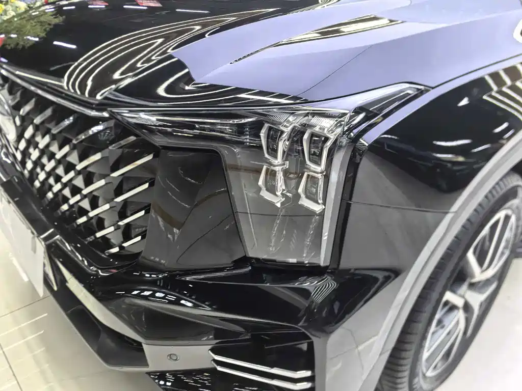 GAC Trumpchi GS8 Navigator Series 2.0 TGDI 2 WD Luxury Connected (7-seat)