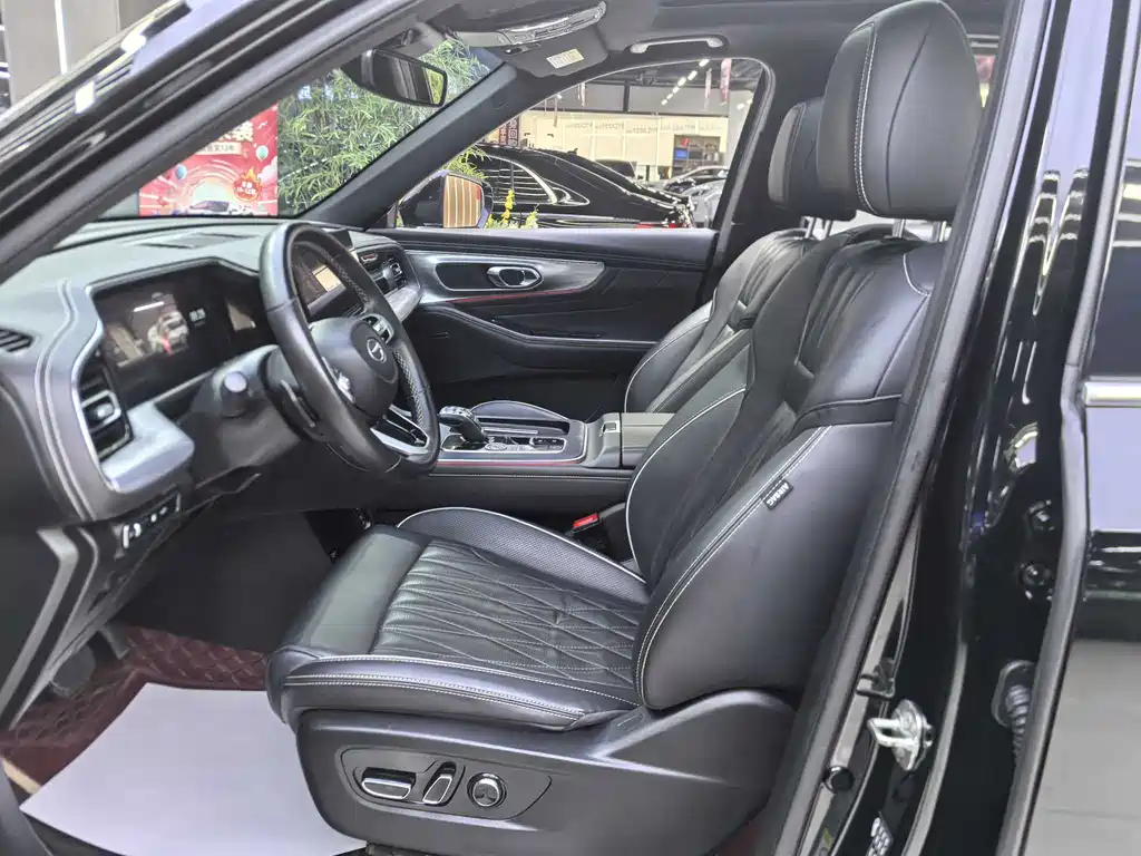 GAC Trumpchi GS8 Navigator Series 2.0 TGDI 2 WD Luxury Connected (7-seat)
