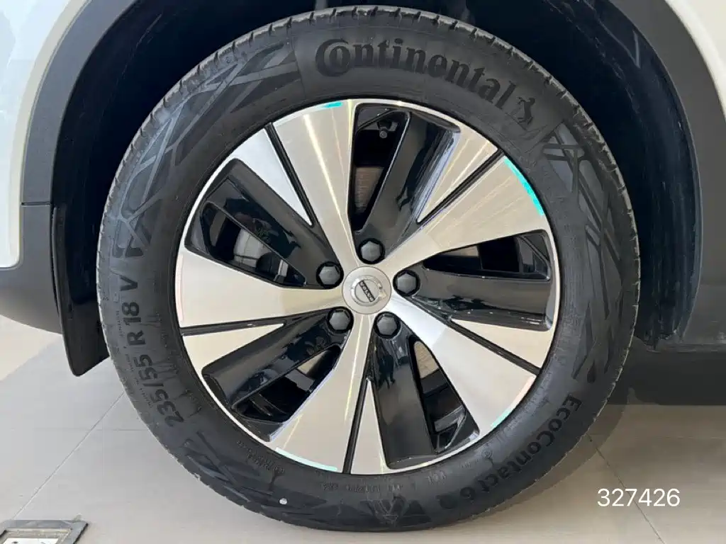 Volvo XC40 沃尔沃XC40 2023款 B3 智行时尚版