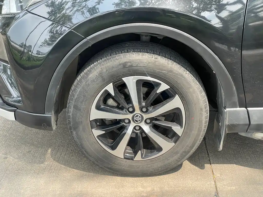 RAV4 2.0 L CVT 2 WD Style CN-V