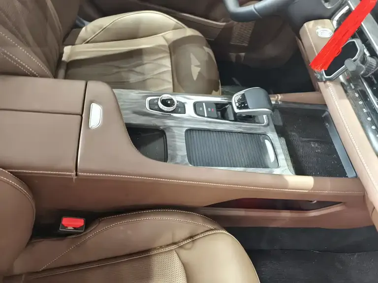 Chery Arrizo 8 2.0 T Auto Royal +