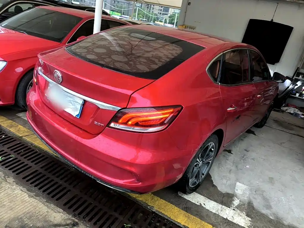 MG6 20 T Manual Luxury Connected CN-V