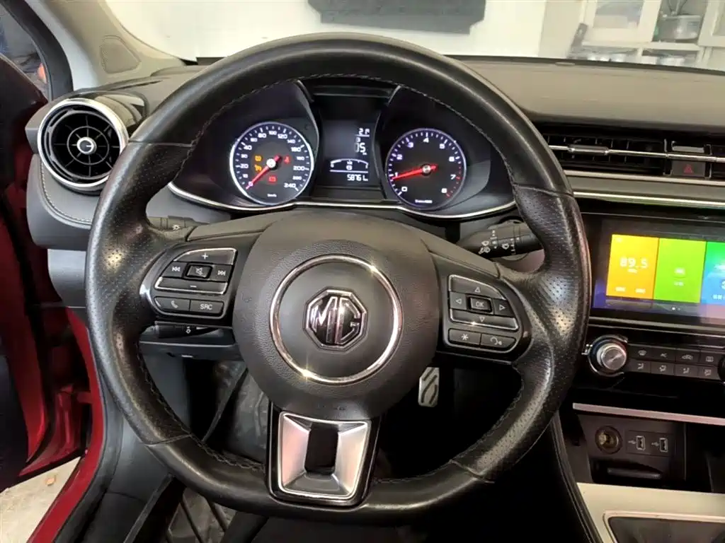 MG6 20 T Manual Luxury Connected CN-V