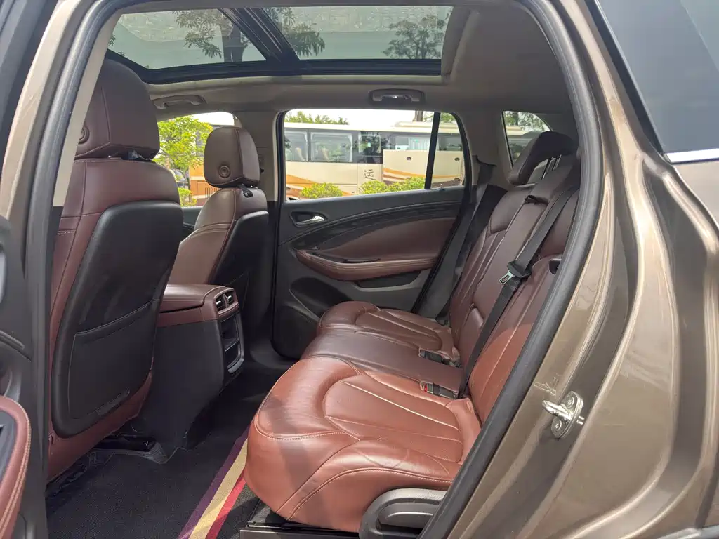 Envision Plus 28 T 4 WD Luxury