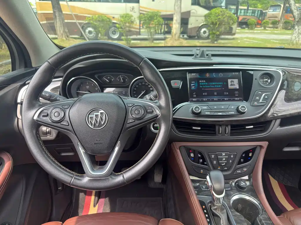 Envision Plus 28 T 4 WD Luxury